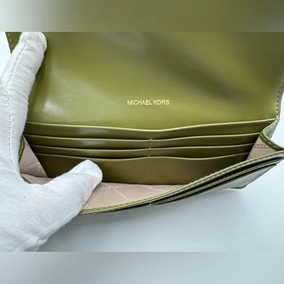 Michael Kors Jet Set Large Saffiano Leather Snap-Front Wallet - Picture 5 of 8